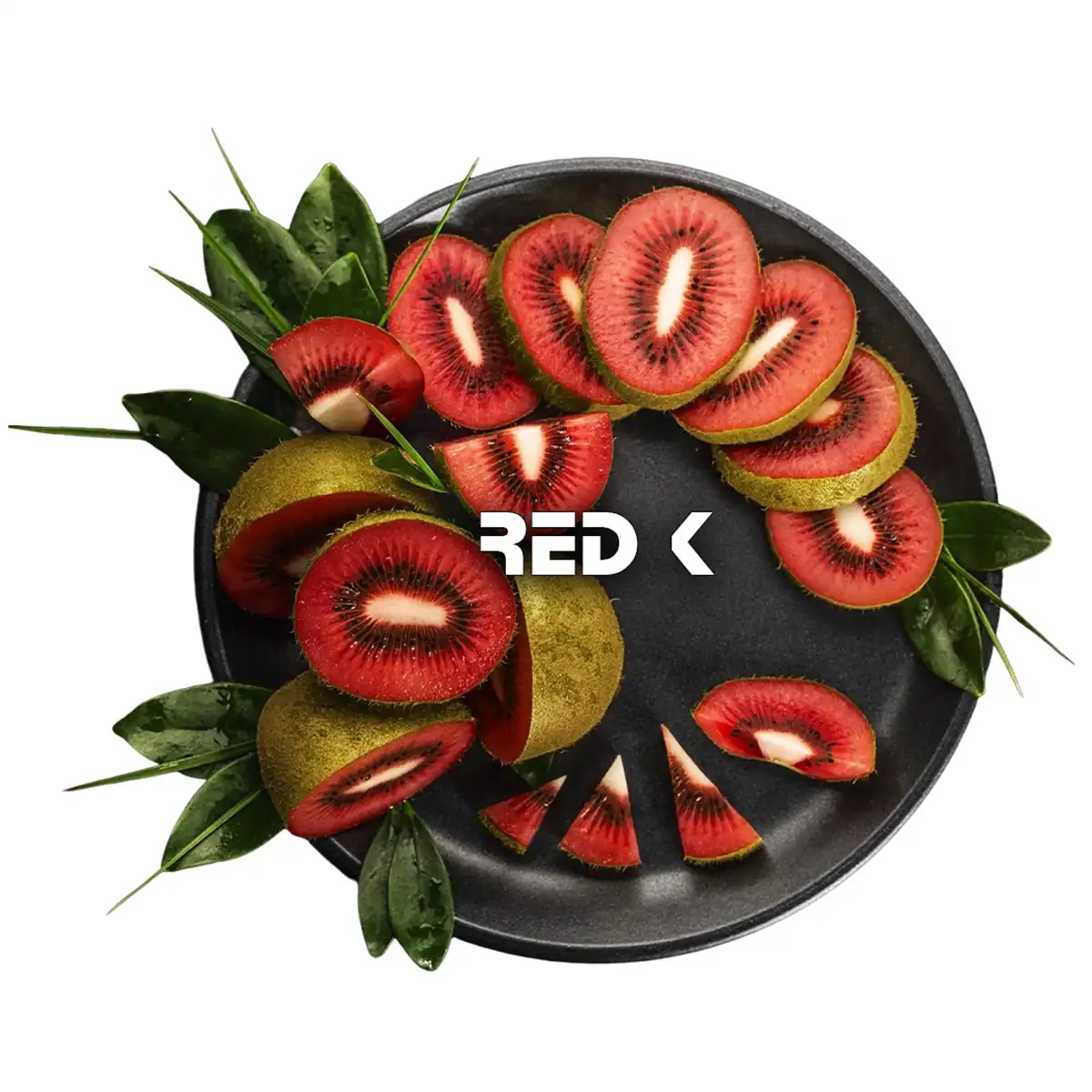 Frische Kiwi- und Passionsfruchtstücke auf schwarzem Teller, ideal für gesunde Snacks oder Zubereitu.