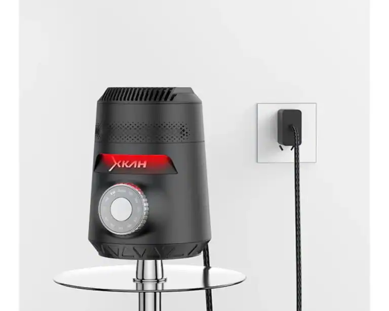 XKAH Lite 2026: prezzo di preordine €269 — E-HMD plug-in senza batteria rispetto a XKAH Pro